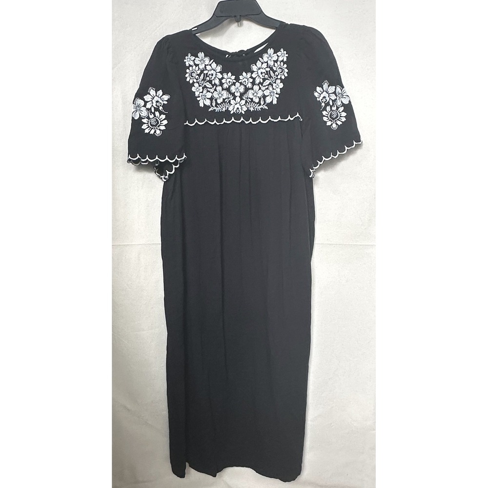 Old Navy Gauzy Boho Dark Cottagecore Black Floral Embroidered Midi Swing Dress M